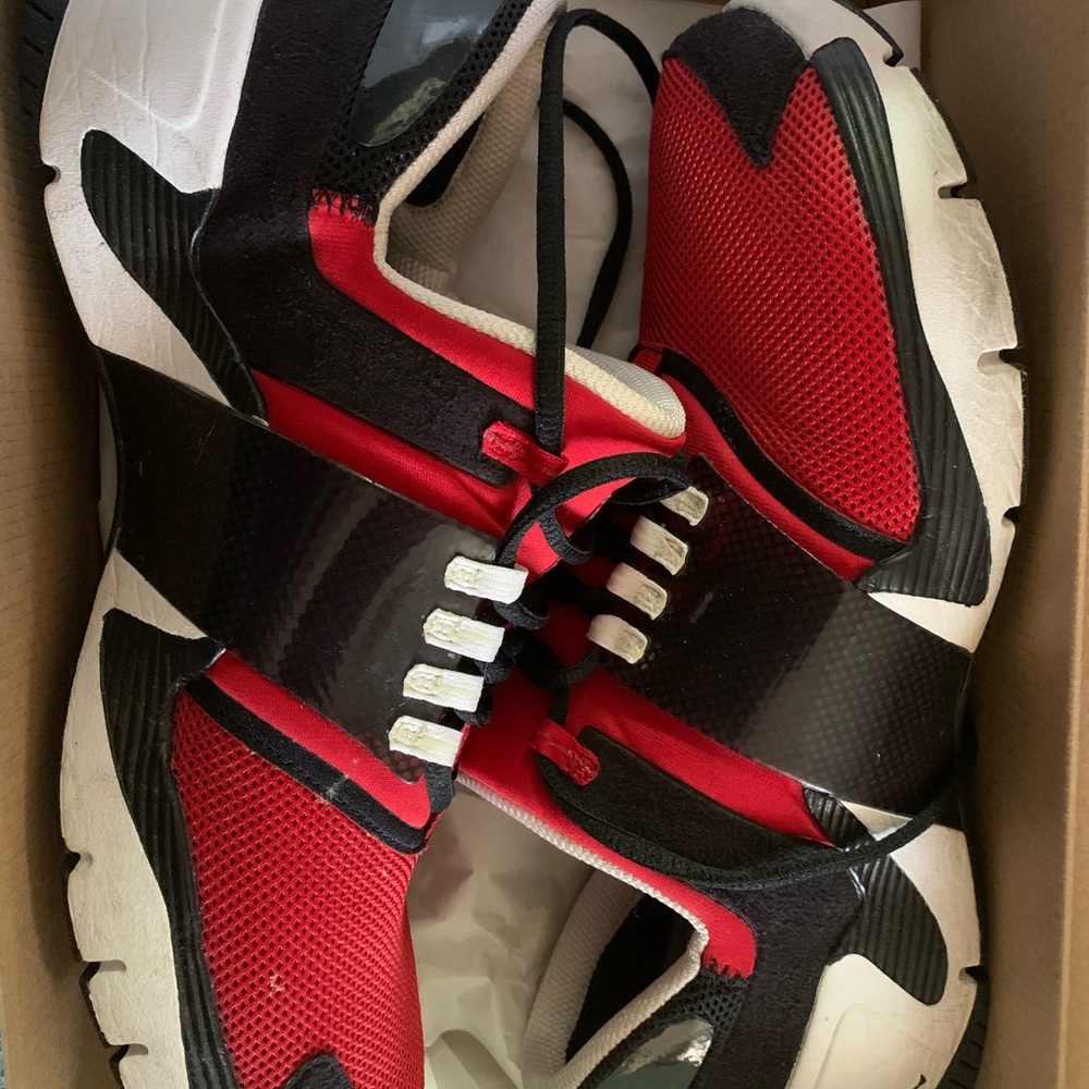 Jordan alpha trunner